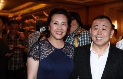 潘长江妻子爆料视频大全,揭秘明星夫妻背后的故事 第1张 潘长江妻子爆料视频大全,揭秘明星夫妻背后的故事 第1张